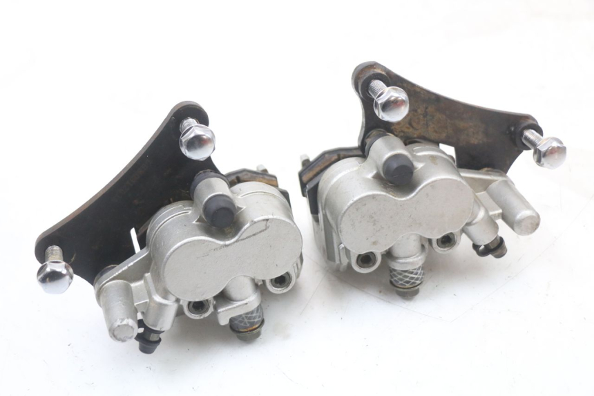 photo de ZACISK HAMULCA PRZEDNIEGO REGAL RAPTOR RAXTER 2 125 (2007 - 2015) - Punkty mocowania