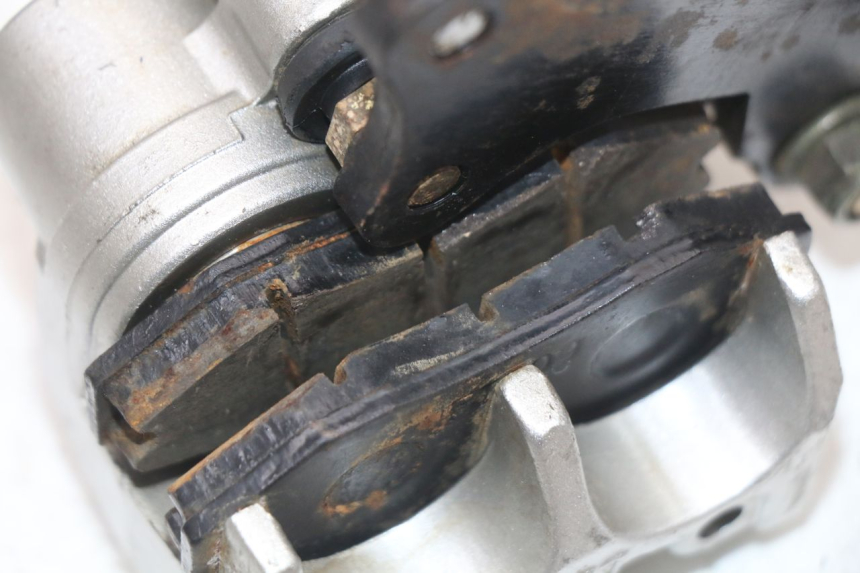 photo de ZACISK HAMULCA PRZEDNIEGO REGAL RAPTOR RAXTER 2 125 (2007 - 2015) - Część sprawdzona