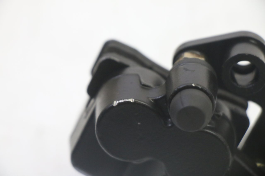 photo de ZACISK HAMULCA PRZEDNIEGO APOLLO RFZ 125 - Zbliżenie techniczne