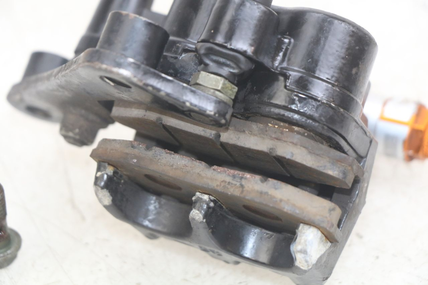 photo de ZACISK HAMULCA PRZEDNIEGO YAMASAKI ROADSTER 50 (2013 - 2018) - Zoom stanu zużycia