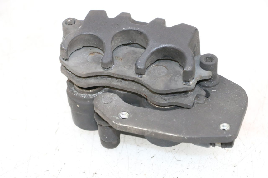 photo de ZACISK HAMULCA PRZEDNIEGO PEUGEOT SATELIS 125 (2013 - 2018) - Zbliżenie techniczne