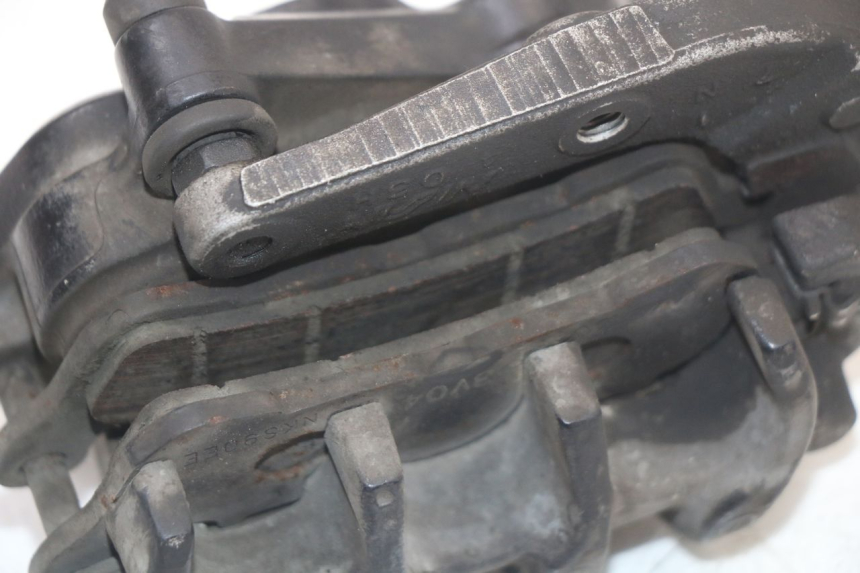 photo de ZACISK HAMULCA PRZEDNIEGO SUZUKI BURGMAN 125 (2007 - 2014) - Punkty mocowania