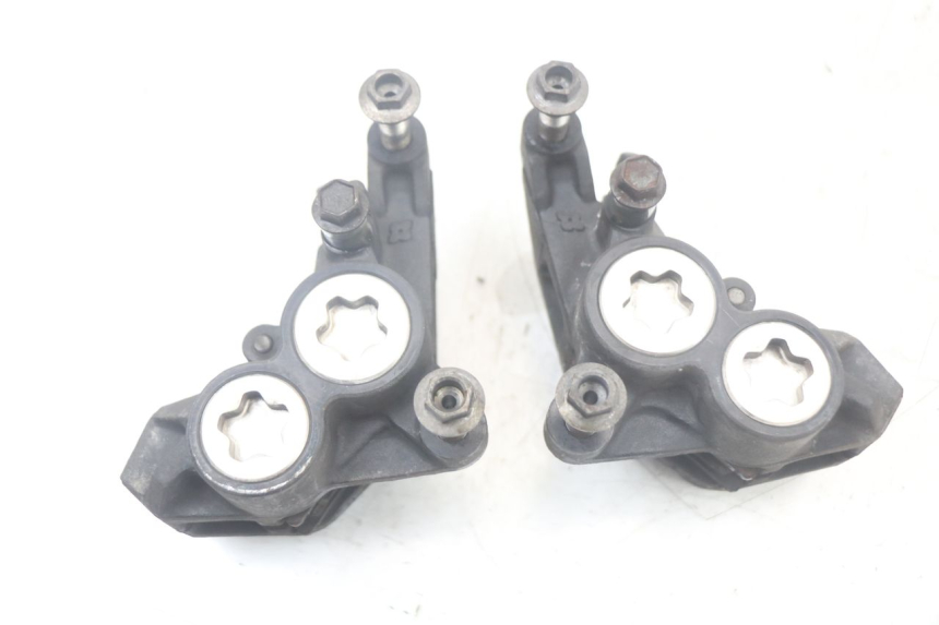 photo de ZACISK HAMULCA PRZEDNIEGO YAMAHA TDM ABS 900 (2002 - 2014) - Zoom stanu zużycia