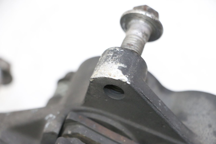 photo de ZACISK HAMULCA PRZEDNIEGO YAMAHA TDM ABS 900 (2002 - 2014) - Inny kąt widzenia