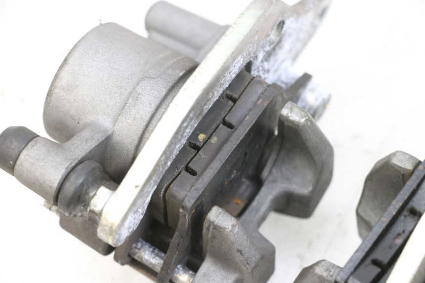 photo de ZACISK HAMULCA PRZEDNIEGO YAMAHA TRICITY 300 (2020 - 2024) - Zoom stanu zużycia