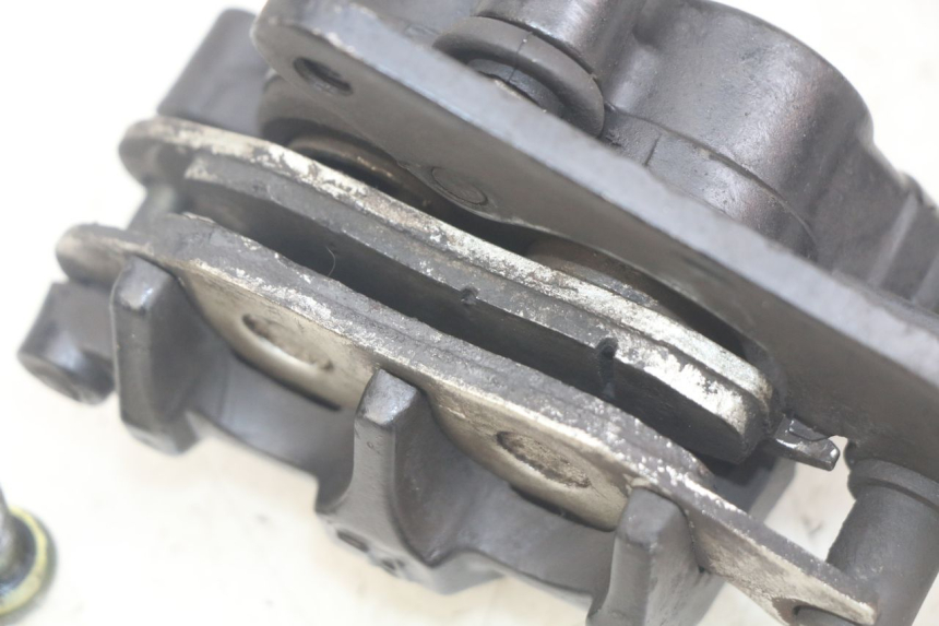 photo de ZACISK HAMULCA PRZEDNIEGO MOTRAC URBAN 4T 50 (2016 - 2024) - Zoom stanu zużycia