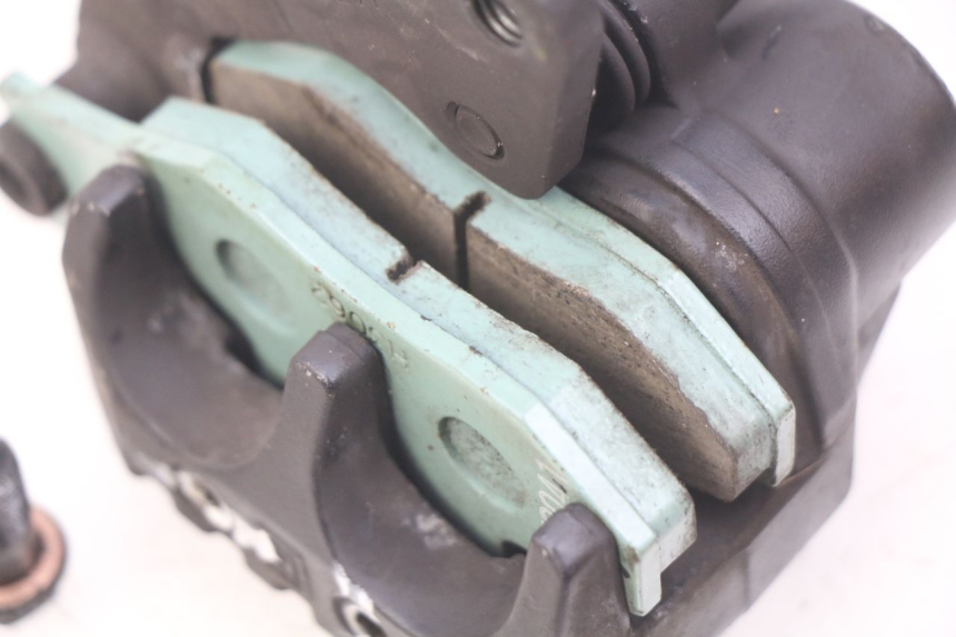 photo de ZACISK HAMULCA PRZEDNIEGO PIAGGIO VESPA GTS IGET ABS 125 (2017 - 2023) - Zoom stanu zużycia