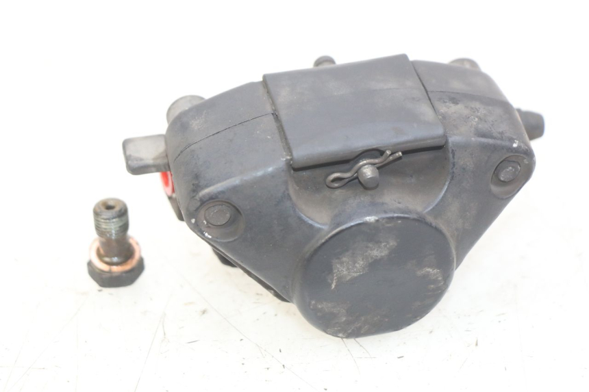 photo de ZACISK HAMULCA PRZEDNIEGO PIAGGIO VESPA LXV 125 (2006 - 2009) - Zbliżenie techniczne