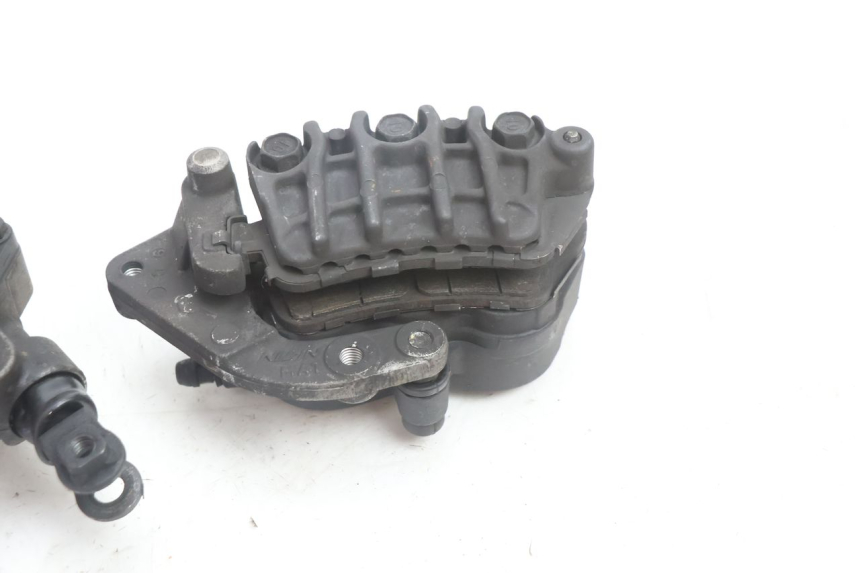 photo de ZACISK HAMULCA PRZEDNIEGO HONDA VFR FI RC46 800 (1998 - 2001) - Oznaczenia i referencje