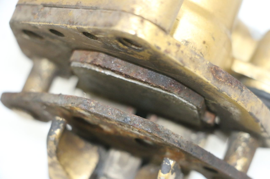 photo de ZACISK HAMULCA PRZEDNIEGO PEUGEOT VIVACITY 100 (1999 - 2008) - Zbliżenie techniczne