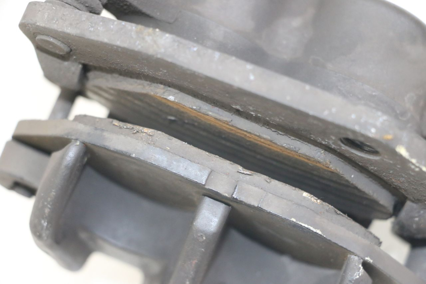 photo de ZACISK HAMULCA PRZEDNIEGO YAMAHA XMAX X-MAX ABS 125 (2017 - 2020) - Zoom stanu zużycia