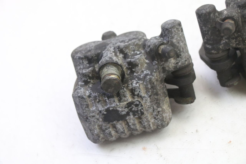 photo de ZACISK HAMULCA PRZEDNIEGO PIAGGIO X9 EVOLUTION 125 (2003 - 2007) - Zbliżenie techniczne