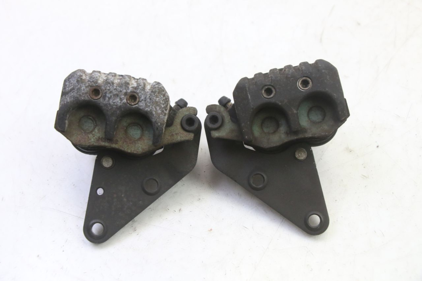 photo de ZACISK HAMULCA PRZEDNIEGO PIAGGIO X9 EVOLUTION 125 (2003 - 2007) - Punkty mocowania