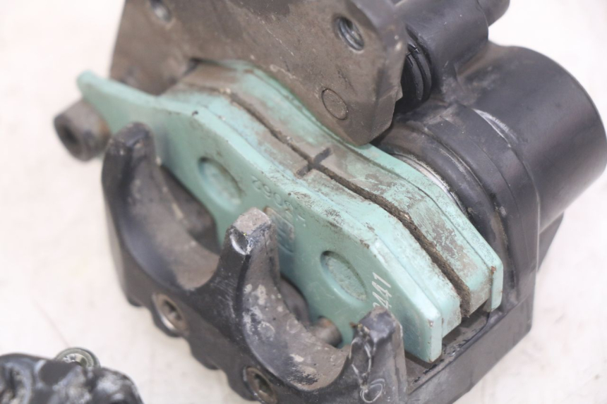 photo de ZACISK HAMULCA PRZEDNIEGO PIAGGIO XEVO - X EVO 125 (2007 - 2017) - Zoom stanu zużycia