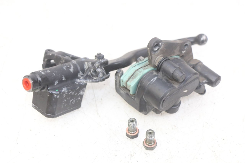 photo de ZACISK HAMULCA PRZEDNIEGO PIAGGIO XEVO - X EVO 125 (2007 - 2017) - Inny kąt widzenia