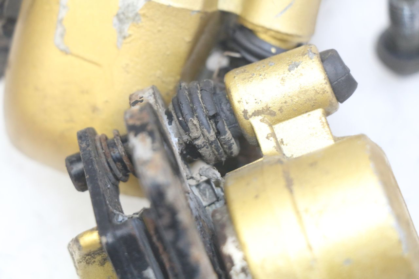 photo de ZACISK HAMULCA PRZEDNIEGO SHINERAY XY250 STXE 250 (2006 - 2012) - Zoom stanu zużycia