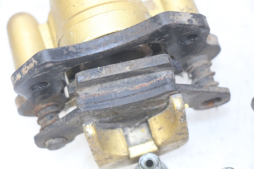 photo de ZACISK HAMULCA PRZEDNIEGO SHINERAY XY250 STXE 250 (2006 - 2012) - Punkty mocowania