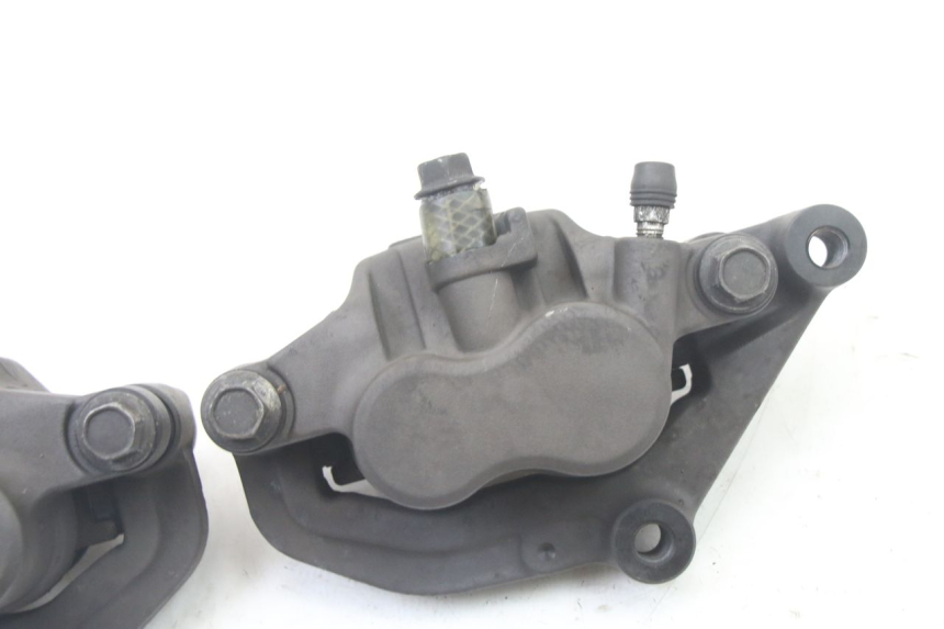 photo de ZACISK HAMULCA PRZEDNIEGO YAMAHA XJ6 600 (2008 - 2016) - Zoom stanu zużycia