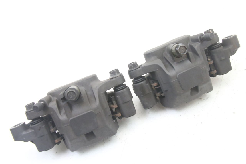 photo de ZACISK HAMULCA PRZEDNIEGO YAMAHA XJ6 600 (2008 - 2016) - Inny kąt widzenia