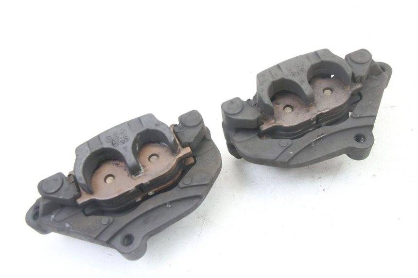 photo de ZACISK HAMULCA PRZEDNIEGO YAMAHA XJ6 600 (2008 - 2016) - Punkty mocowania