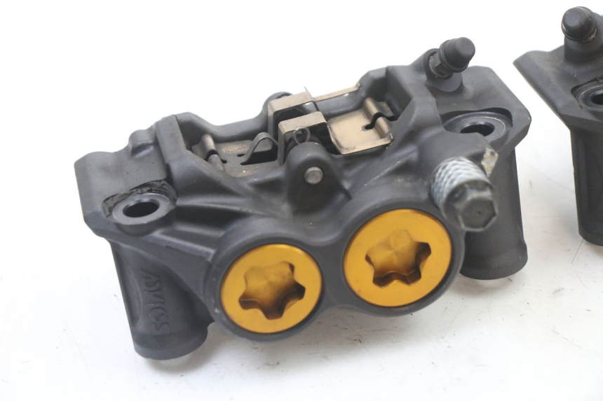 photo de ZACISK HAMULCA PRZEDNIEGO YAMAHA YP T-MAX TMAX 530 (2017 - 2020) - Szczegół części