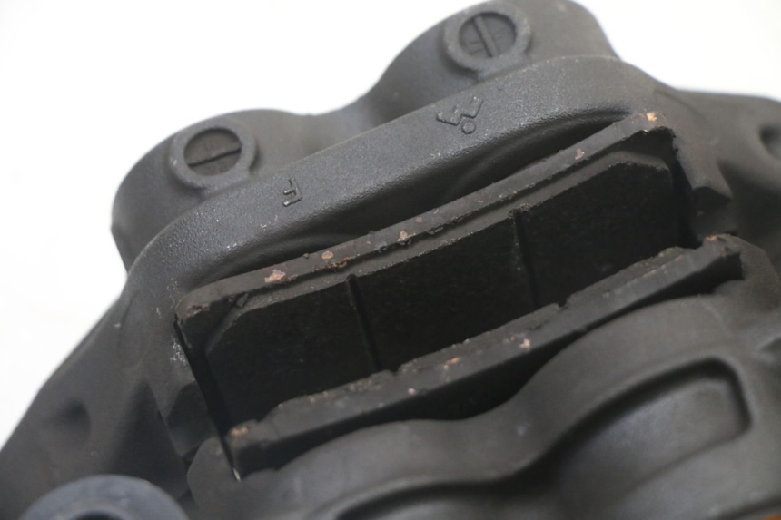 photo de ZACISK HAMULCA PRZEDNIEGO YAMAHA YP T-MAX TMAX 530 (2017 - 2020) - Stan powierzchni