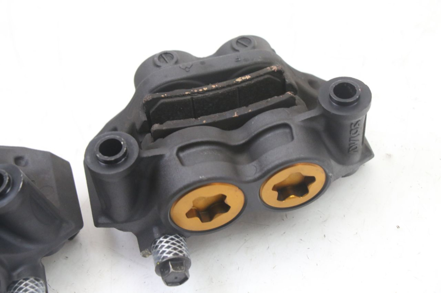 photo de ZACISK HAMULCA PRZEDNIEGO YAMAHA YP T-MAX TMAX 530 (2017 - 2020) - Część sprawdzona