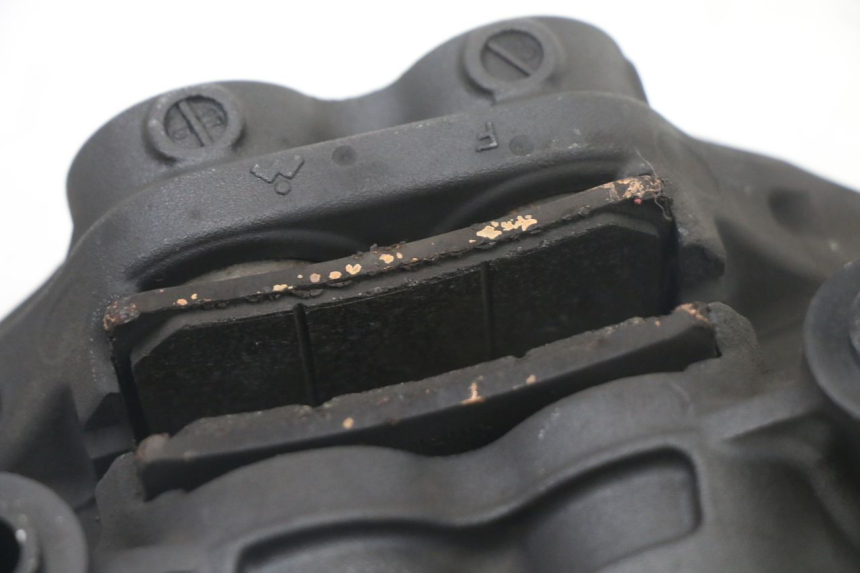 photo de ZACISK HAMULCA PRZEDNIEGO YAMAHA YP T-MAX TMAX 530 (2017 - 2020) - Oznaczenia i referencje