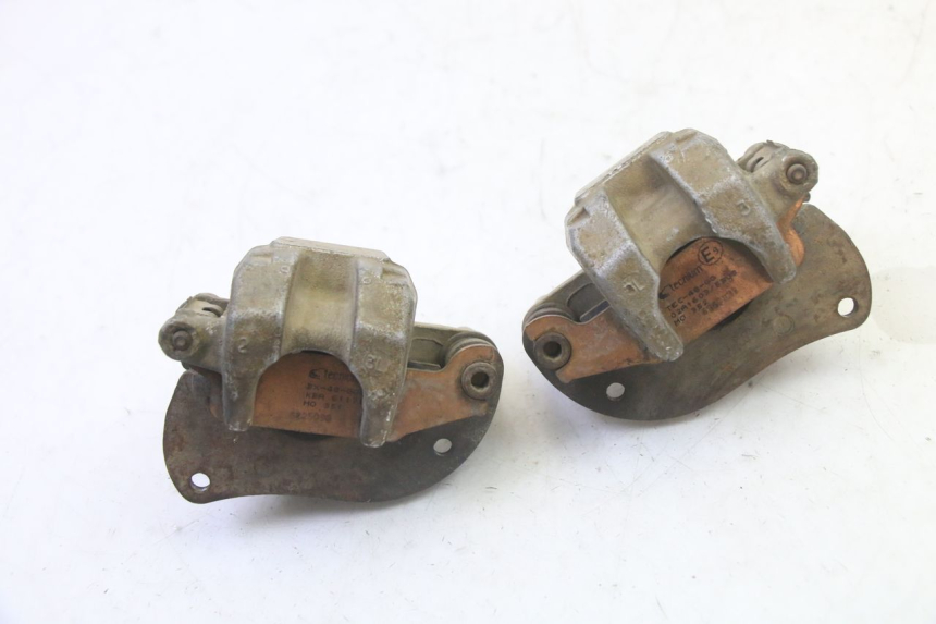 photo de ZACISK HAMULCA PRZEDNIEGO YAMAHA YFM GRIZZLY 550 (2008 - 2015) - Widok ogólny