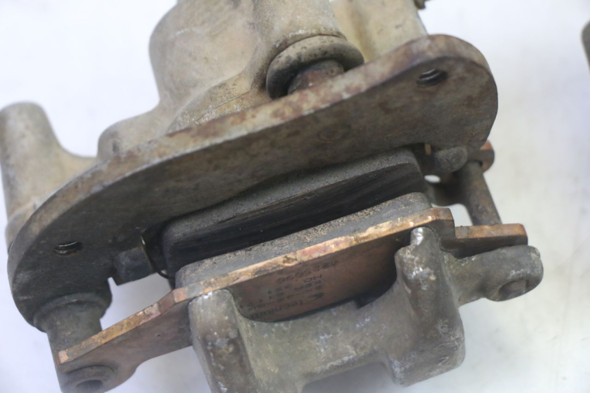 photo de ZACISK HAMULCA PRZEDNIEGO YAMAHA YFM GRIZZLY 550 (2008 - 2015) - Stan powierzchni