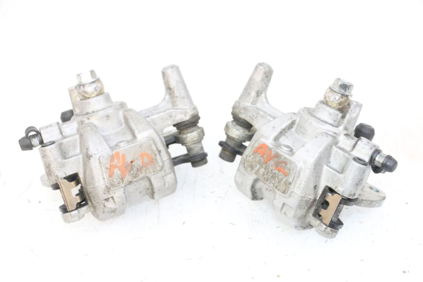 photo de ZACISK HAMULCA PRZEDNIEGO YAMAHA YFM R RAPTOR 250 (2008 - 2014) - Stan powierzchni