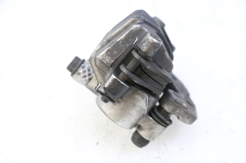 photo de ZACISK HAMULCA PRZEDNIEGO YAMAHA YP MAJESTY 125 (2002 - 2006) - Zbliżenie techniczne