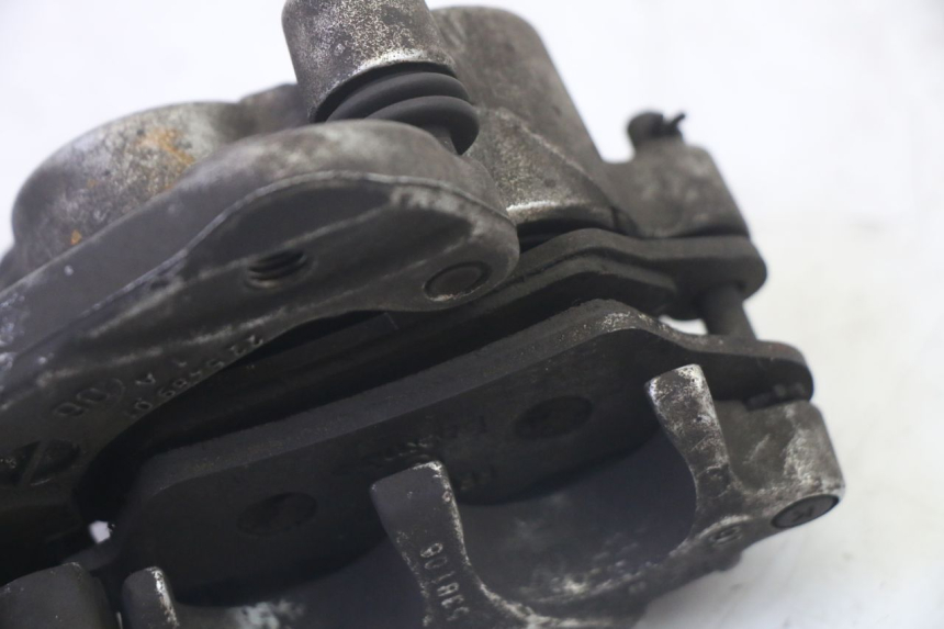 photo de ZACISK HAMULCA PRZEDNIEGO YAMAHA YP MAJESTY 125 (2007 - 2010) - Punkty mocowania