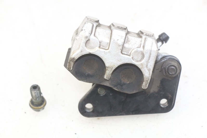 photo de ZACISK HAMULCA PRZEDNIEGO YIYING YY125T 125 (2006 - 2014) - Inny kąt widzenia