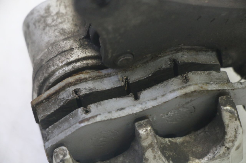 photo de ZACISK HAMULCA PRZEDNIEGO KYMCO ZING 125 (1997 - 2003) - Punkty mocowania