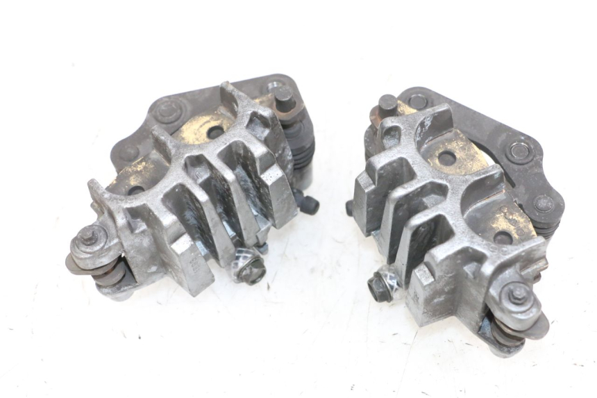 photo de ZACISK HAMULCA PRZEDNIEGO KAWASAKI ZR 7 750 (1999 - 2004) - Szczegół części