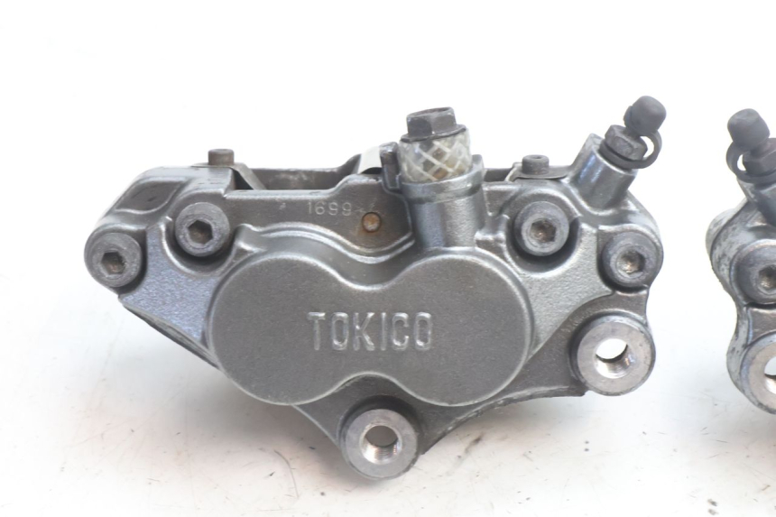 photo de ZACISK HAMULCA PRZEDNIEGO KAWASAKI ZZR 600 (1995 - 2004) - Szczegół części