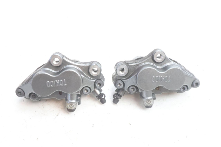 photo de ZACISK HAMULCA PRZEDNIEGO KAWASAKI ZZR 600 (1995 - 2004) - Zbliżenie techniczne