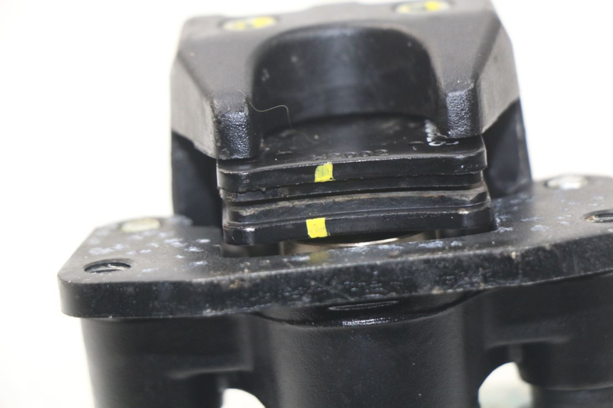 photo de ZACISK HAMULCOWY ROLL LOCK PIAGGIO MP3 HPE 500 (2019 - 2022) - Inny kąt widzenia