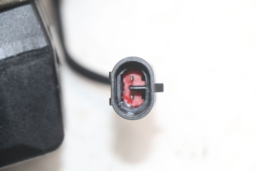 photo de ZACISK HAMULCA ROLL LOCK PIAGGIO MP3 HPE 350 (2018 - 2020) - Stan powierzchni