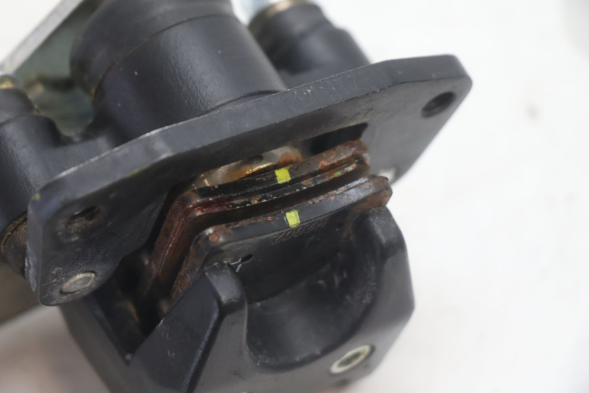 photo de ZACISK HAMULCOWY ROLL LOCK PIAGGIO MP3 HPE 530 (2022 - 2026) - Widok ogólny