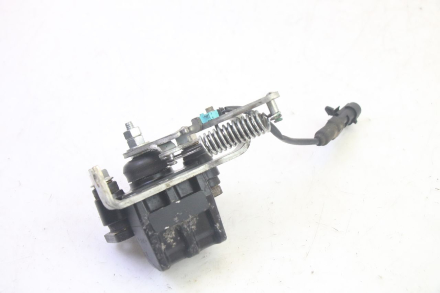 photo de ZACISK HAMULCOWY ROLL LOCK PIAGGIO MP3 LT 400 (2007 - 2012) - Inny kąt widzenia