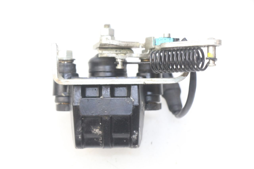 photo de ZACISK HAMULCA ROLL LOCK PIAGGIO MP3 500 (2014 - 2017) - Zbliżenie techniczne