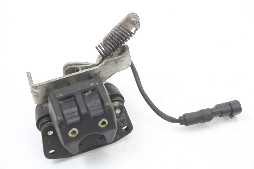 photo de ZACISK HAMULCA ROLL LOCK PIAGGIO MP3 500 (2011 - 2015) - Inny kąt widzenia