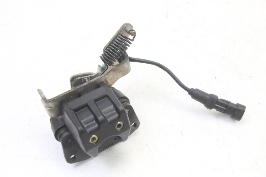 photo de ZACISK HAMULCA ROLL LOCK PIAGGIO MP3 500 (2011 - 2015) - Inny kąt widzenia