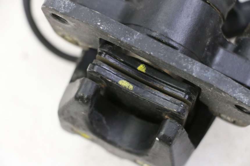 photo de ZACISK HAMULCA ROLL LOCK PIAGGIO MP3 500 (2014 - 2017) - Zbliżenie techniczne