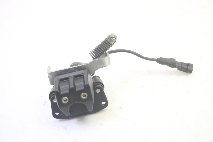 photo de ZACISK HAMULCA ROLL LOCK PIAGGIO MP3 500 (2016 - 2018) - Inny kąt widzenia