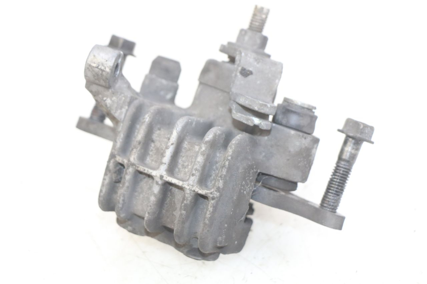 photo de ZACISK HAMULCA POSTOJOWEGO HONDA FJS SILVERWING SILVER WING 400 (2009 - 2016) - Zbliżenie techniczne