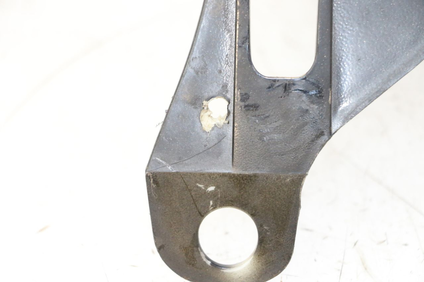 photo de DOLNA PRZEDNIA MASKOWNICA PEUGEOT CITYSTAR 50 (2013 - 2017) - Inny kąt widzenia