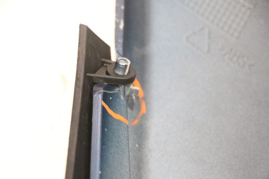 photo de DOLNA PRZEDNIA MASKOWNICA PIAGGIO MP3 RL 250 (2006 - 2010) - Część sprawdzona